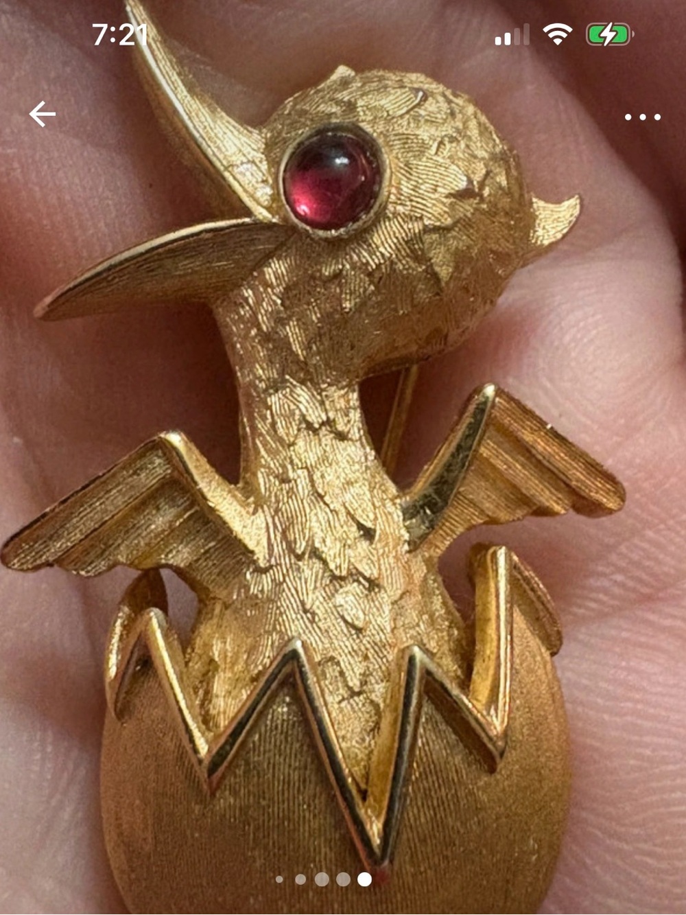 Gold-Tone trifari hatchling brooch